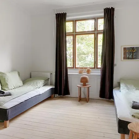 Cozy And Charming In Apartment Kopenhagen