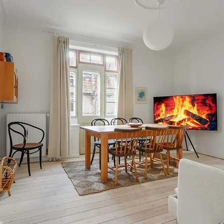 Apartment Cozy And Charming In *